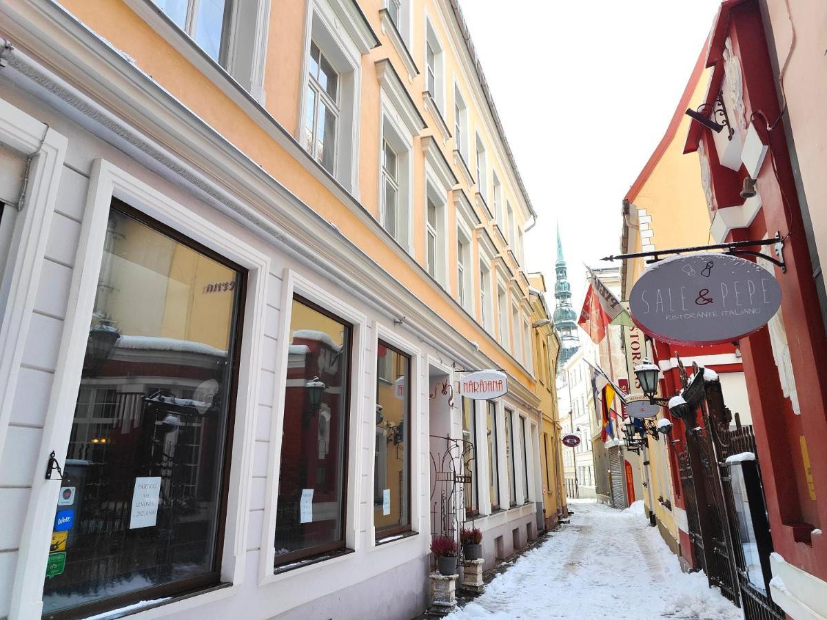 Lägenhet Gleznotaju Old Town Two Bedroom *