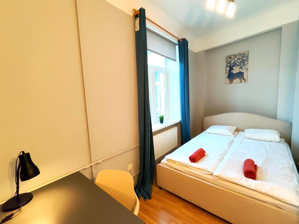 Lägenhet Gleznotaju Old Town Two Bedroom
